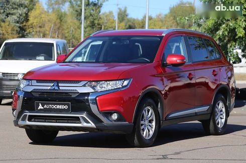 Mitsubishi Outlander 2018 - фото 4