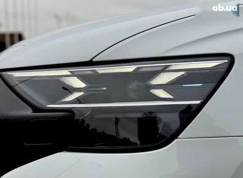 Audi SQ8 2024 - фото 30