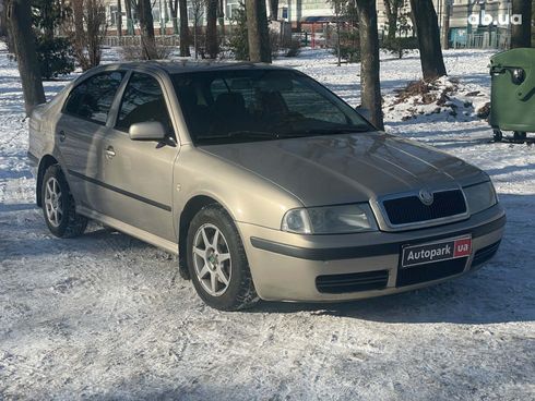 Skoda octavia tour 2004 бежевый - фото 3