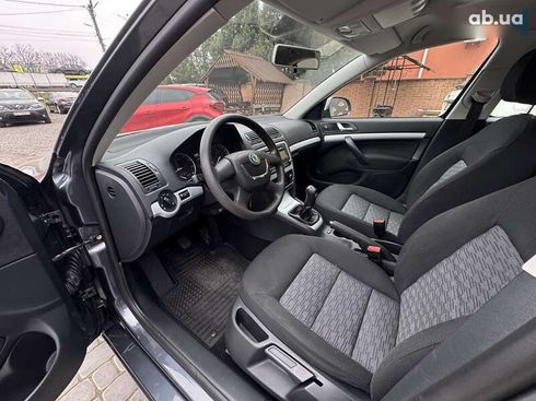 Skoda Octavia 2011 - фото 2