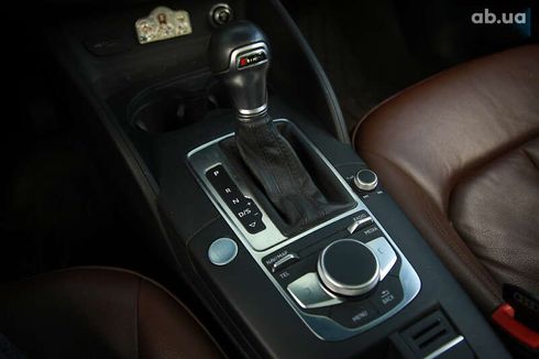 Audi A3 2020 - фото 18