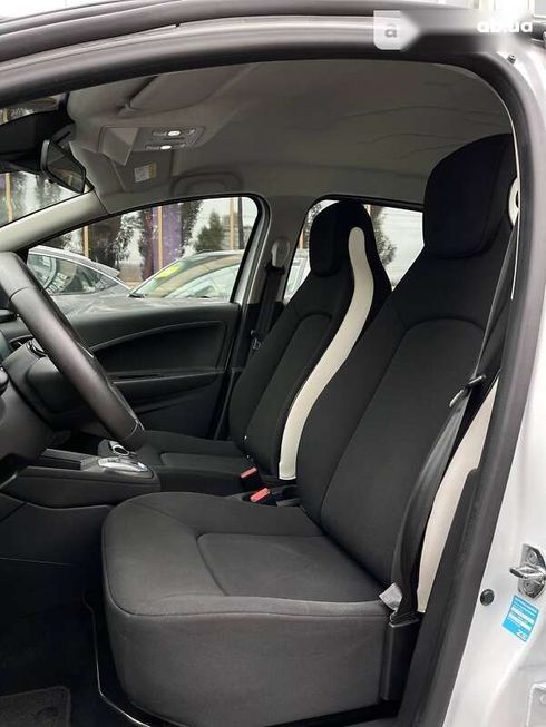 Renault Zoe 2021 - фото 19