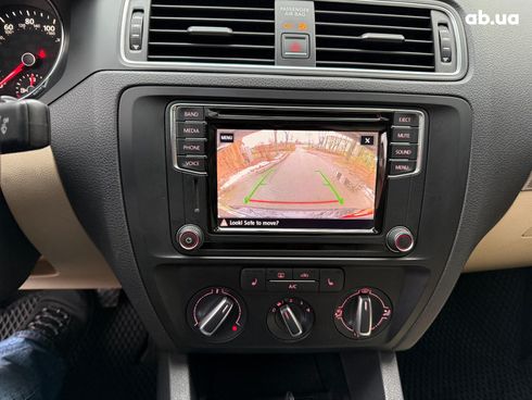 Volkswagen Jetta 2017 черный - фото 14