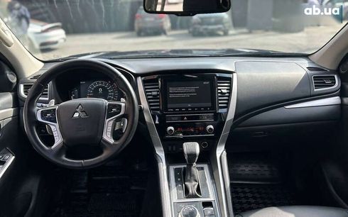 Mitsubishi Pajero Sport 2019 - фото 14