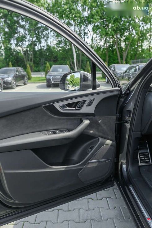 Audi Q7 2018 - фото 27