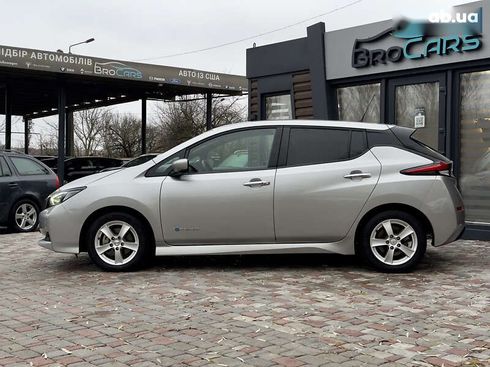 Nissan Leaf 2020 - фото 6