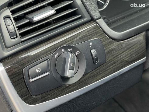 BMW 5 серия 2012 белый - фото 19