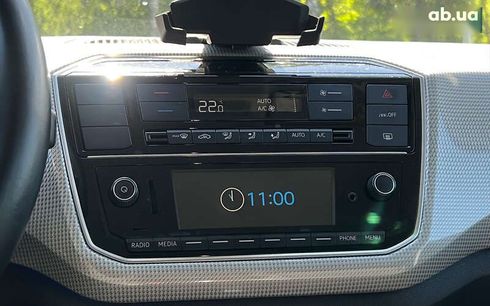 Volkswagen e-Up 2021 - фото 14
