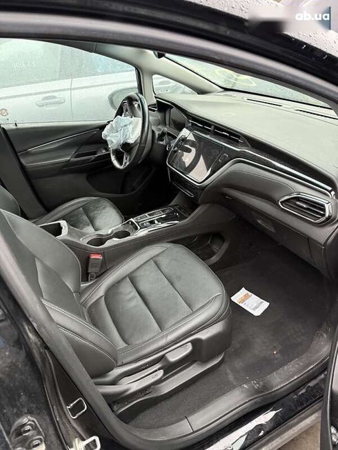 Chevrolet Bolt 2023 - фото 12