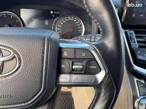 Toyota Land Cruiser 2022 - фото 15
