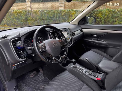 Mitsubishi Outlander 2016 синий - фото 36