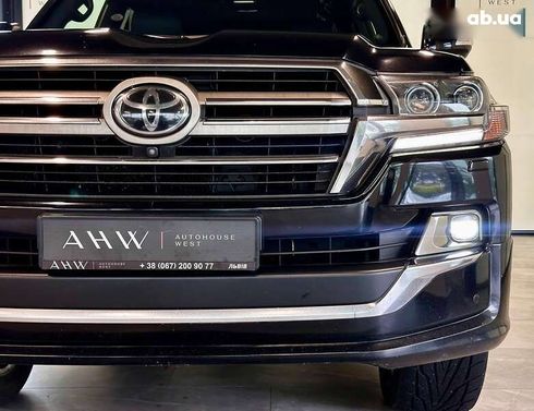 Toyota Land Cruiser 2020 - фото 5