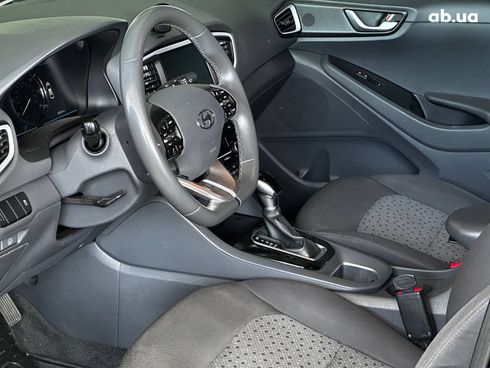 Hyundai Ioniq 2017 черный - фото 10