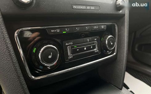 Skoda Superb 2012 - фото 20