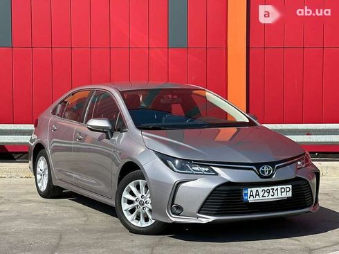 Toyota Corolla 2019 - фото 2