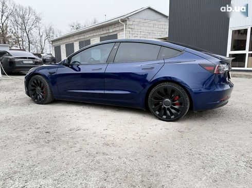 Tesla Model 3 2021 - фото 19