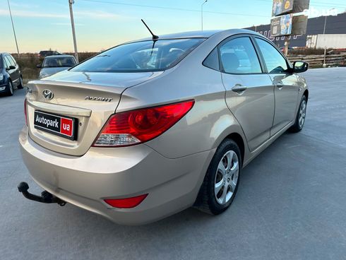 Hyundai Accent 2012 бежевый - фото 6