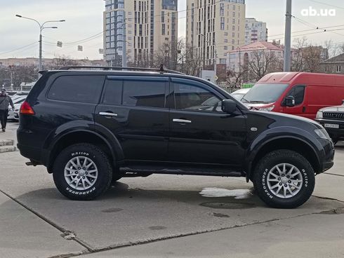 Mitsubishi Pajero Sport 2010 черный - фото 8