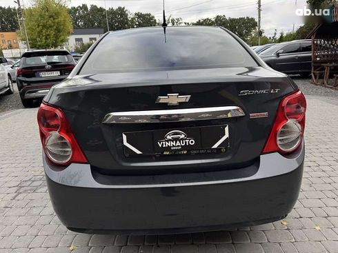 Chevrolet Sonic 2013 - фото 13