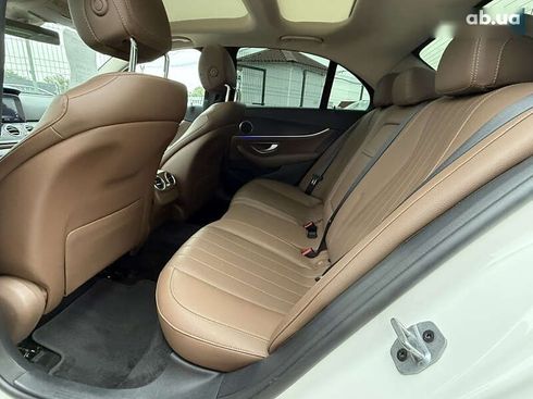 Mercedes-Benz E-Класс 2019 - фото 13