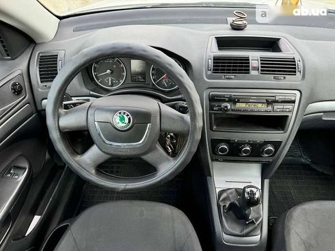 Skoda Octavia 2010 - фото 21