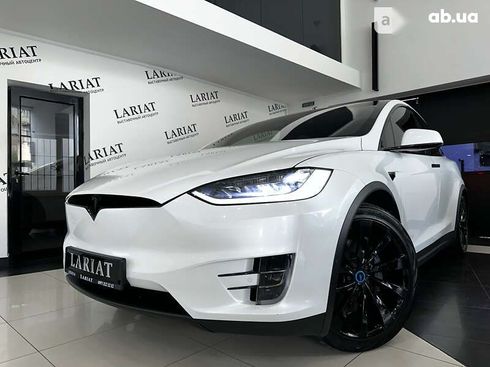 Tesla Model X 2017 - фото 2