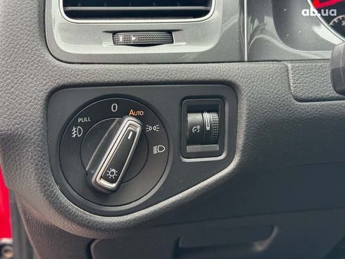 Volkswagen Golf 2016 красный - фото 19