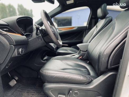 Lincoln MKC 2017 - фото 12
