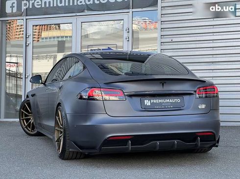Tesla Model S 2022 - фото 9