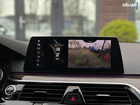 BMW 5 серия 2017 - фото 9