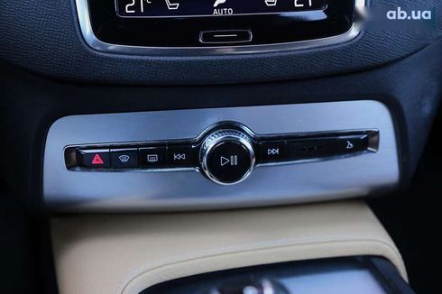 Volvo XC90 2017 - фото 20
