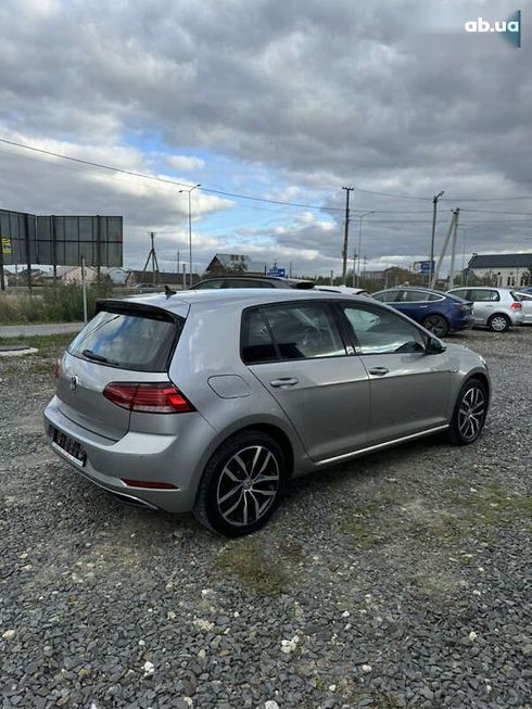 Volkswagen e-Golf 2020 - фото 5