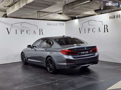 BMW 5 серия 2017 - фото 7