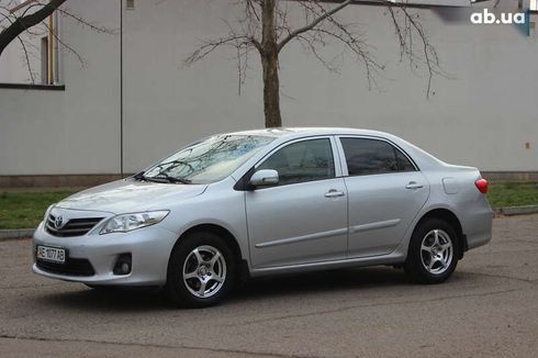 Toyota Corolla 2012 - фото 3