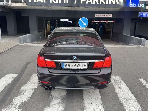 BMW 7 серия 2011 - фото 2