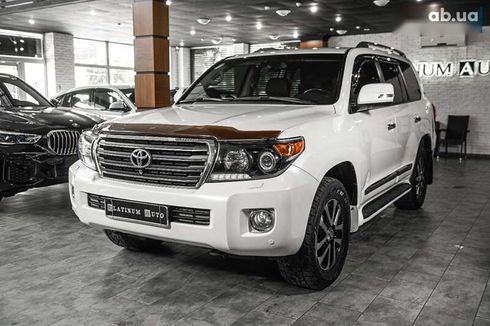 Toyota Land Cruiser 2014 - фото 2