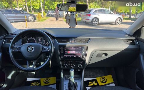 Skoda Octavia 2018 - фото 11