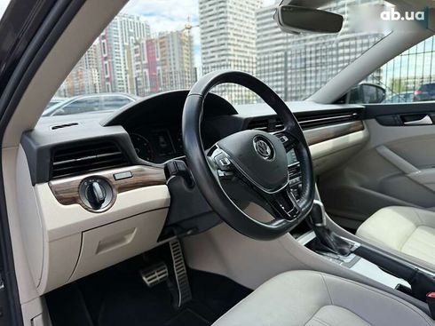 Volkswagen Passat 2019 - фото 13