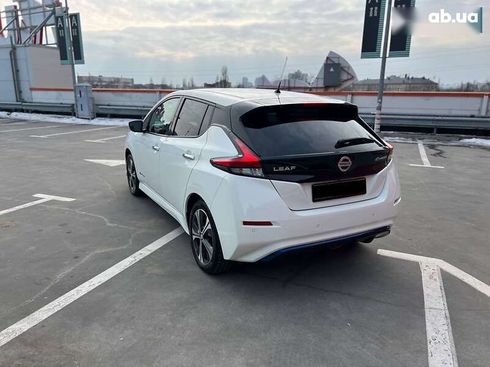 Nissan Leaf 2019 - фото 10