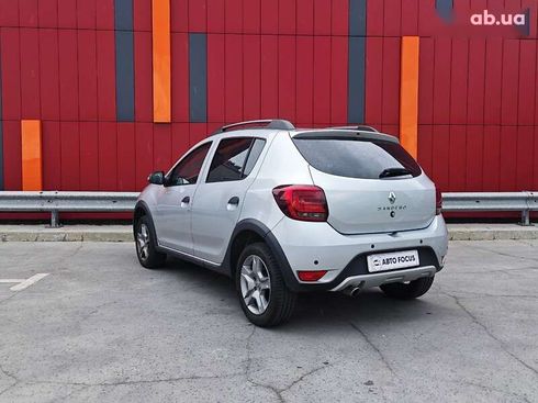 Renault Sandero 2021 - фото 5