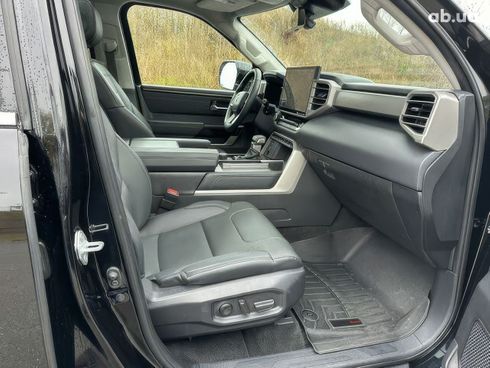 Toyota Sequoia 2023 - фото 12