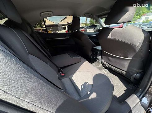 Toyota Camry 2021 - фото 23