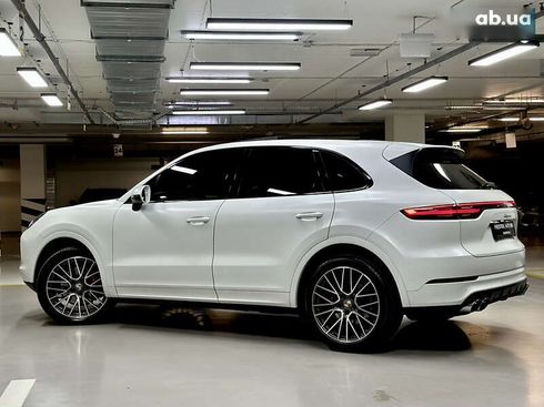 Porsche Cayenne 2019 - фото 29