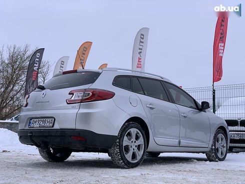 Renault Megane 2012 - фото 15