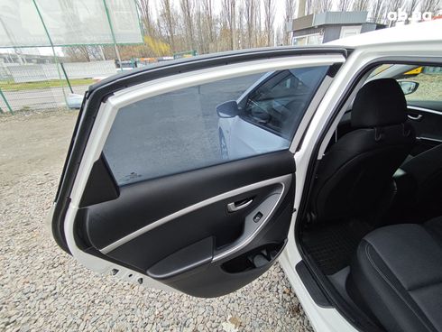 Hyundai i30 2013 белый - фото 11