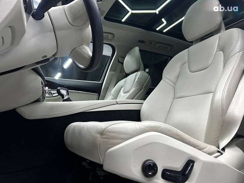 Volvo XC90 2018 - фото 27