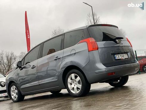 Peugeot 5008 2011 - фото 18