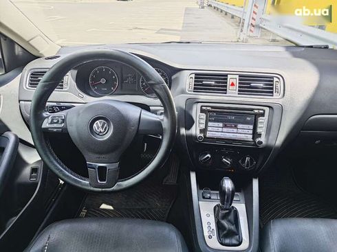 Volkswagen Jetta 2012 - фото 13