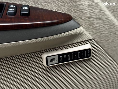 Toyota Venza 2012 белый - фото 11