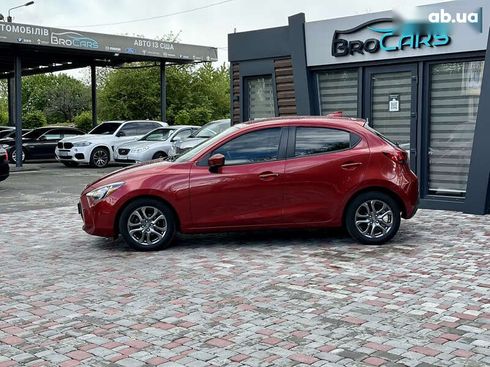 Toyota Yaris 2019 - фото 7